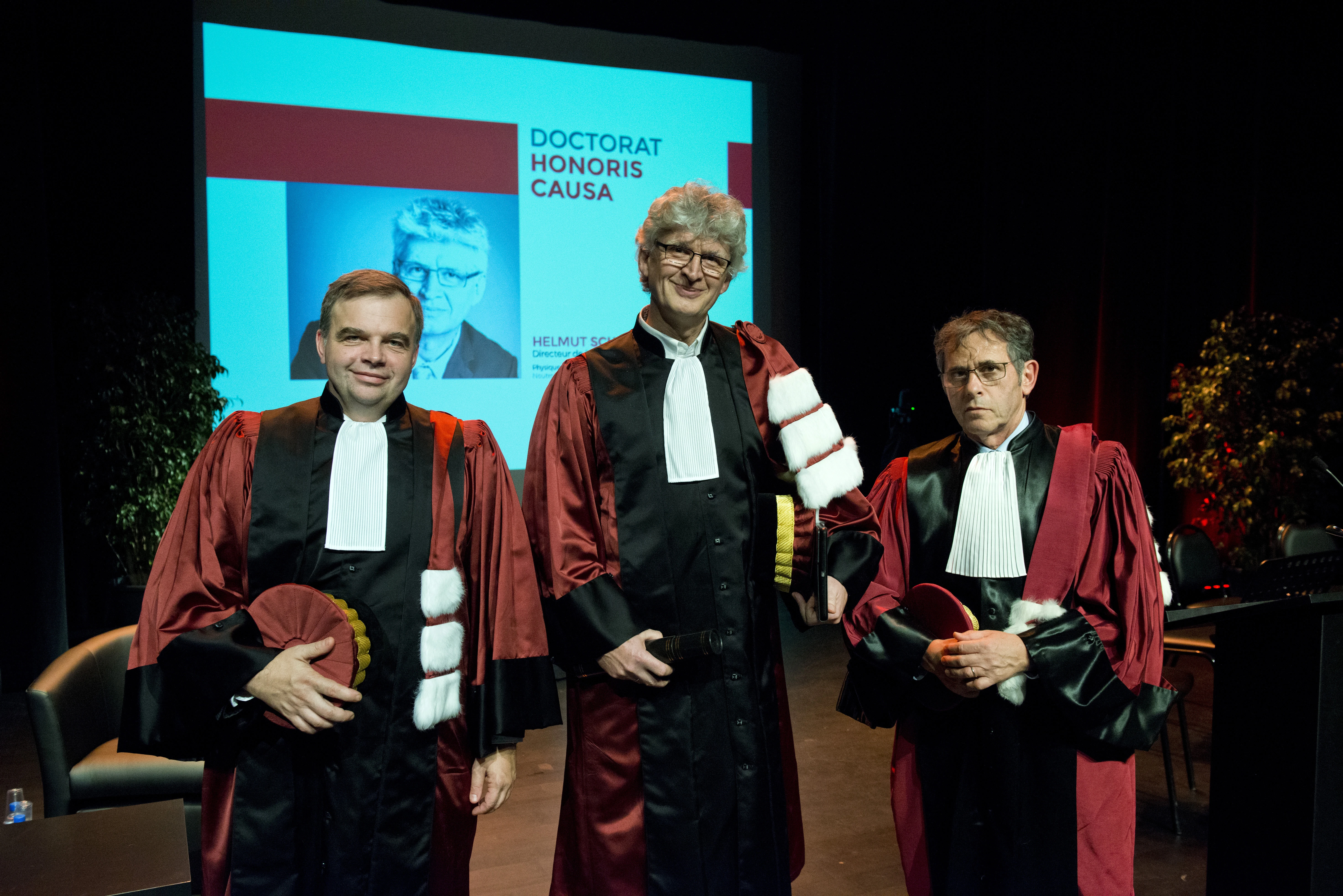 Helmut Schober entouré de son parrain, Konstantin Protassov et du président de l’UGA
