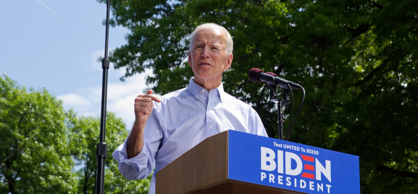 Le 14 septembre 2020, le candidat Biden évoque le changement climatique et les méga-incendies sur la Côte Ouest des États-Unis dans un discours au Muséum d’histoire naturelle du Deleware. Photo Shutterstock non contractuelle